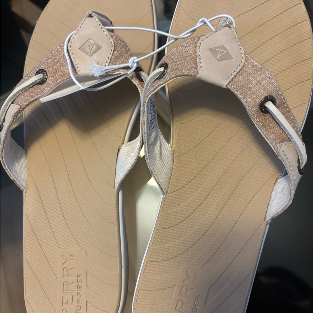 Sperry Women's Beige and Cream Sandals